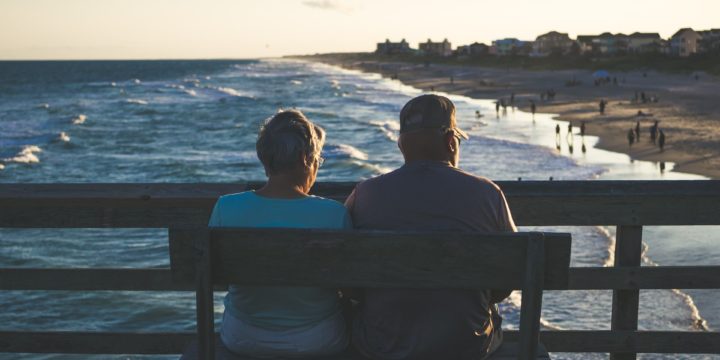 ¿Dónde vive la gente mayor?